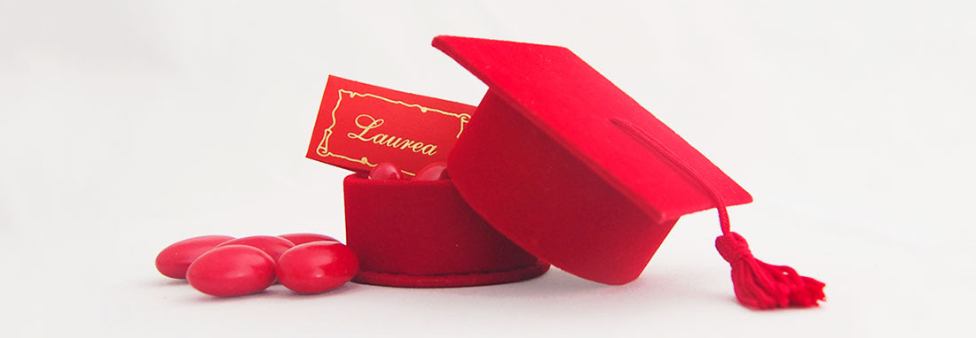 Bomboniera tocco di laurea rosso