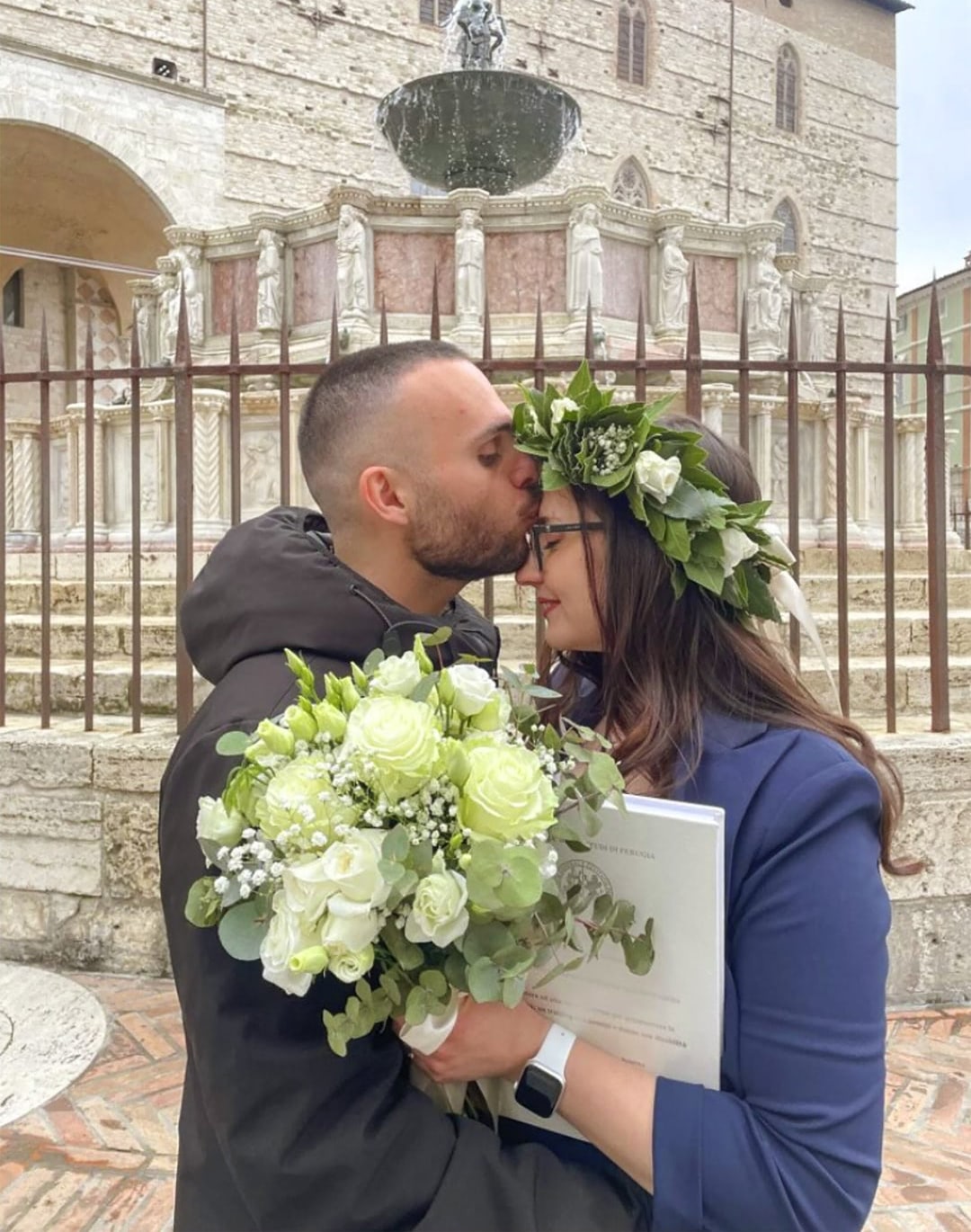 studente felice stampa tesi di laurea con tesi24