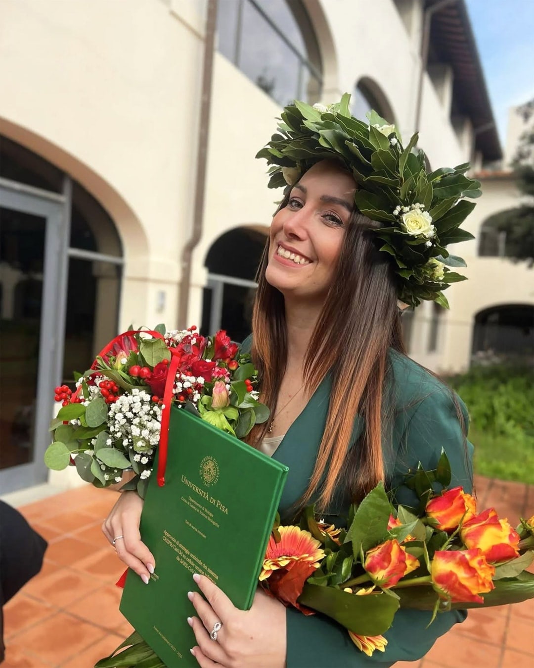 studente felice stampa tesi di laurea con tesi24